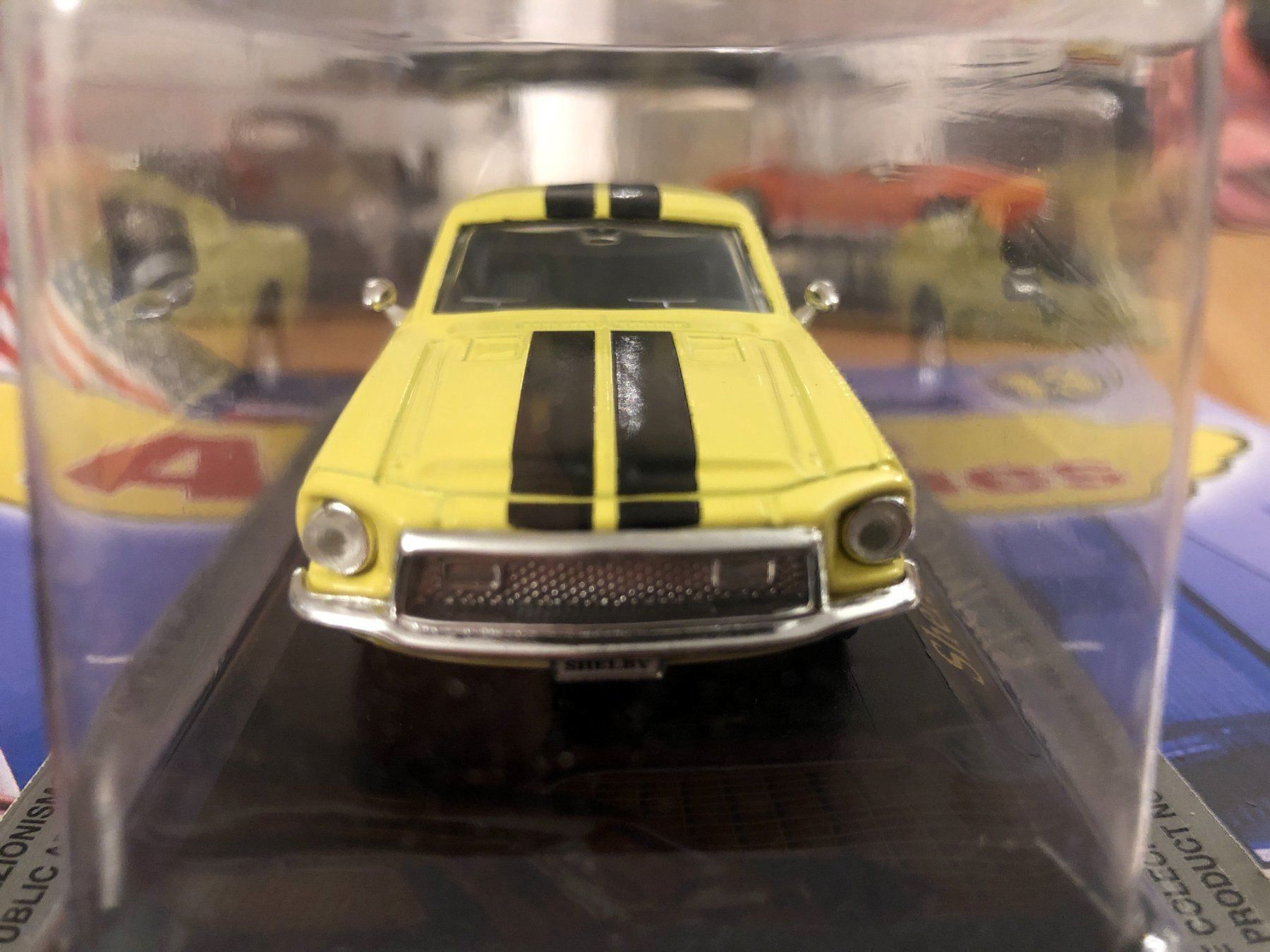 Shelby Collectibles Modellini d'auto: Shelby GT 500-KR 1968 1/43 – Nuovo e nell'imballaggio originale da Meilen venduto da rdv_n7s9 1