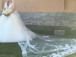 Hochzeitsschleier mit Schleppe