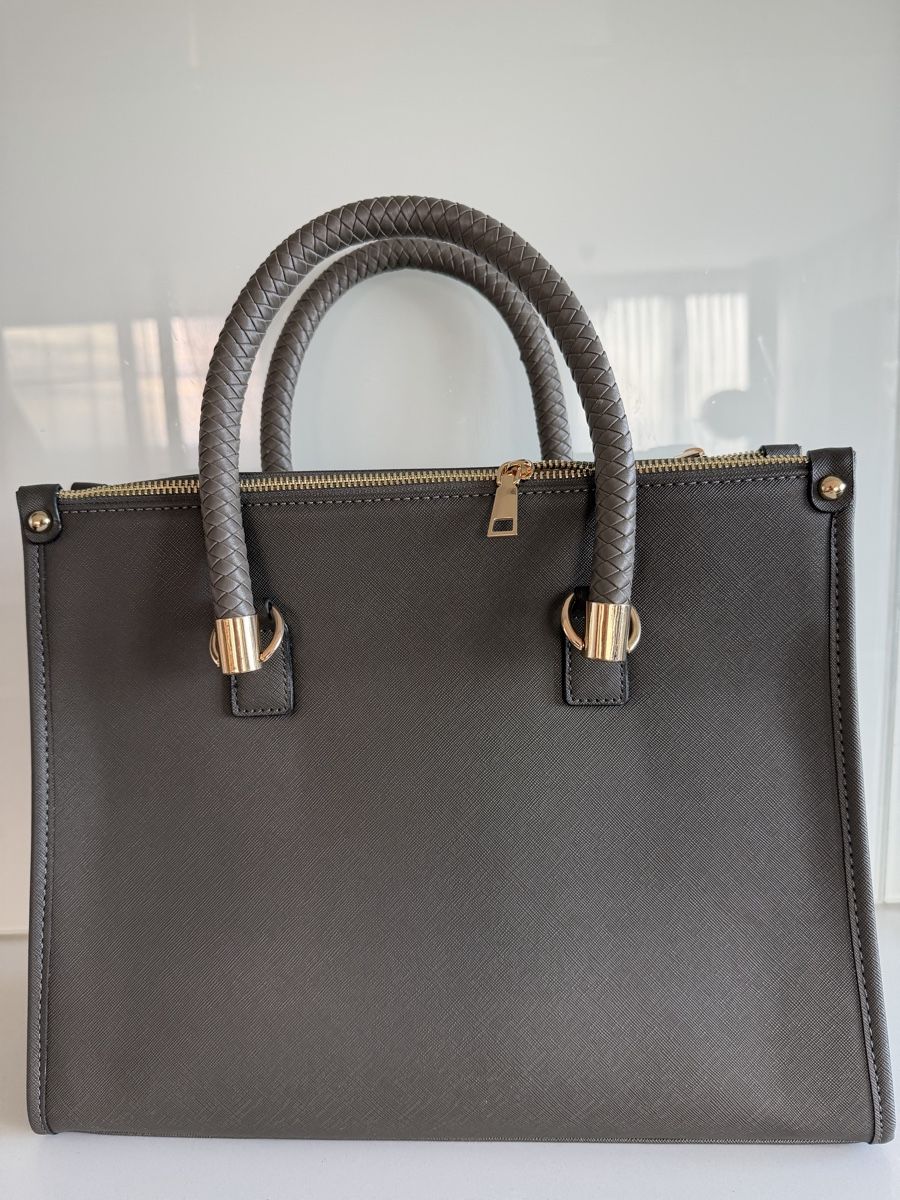 Sacs femmes: Handbag CHHC grey top handles leather effect excellent condi – Neuf (Voir description) à Zürich par ellaMar 1