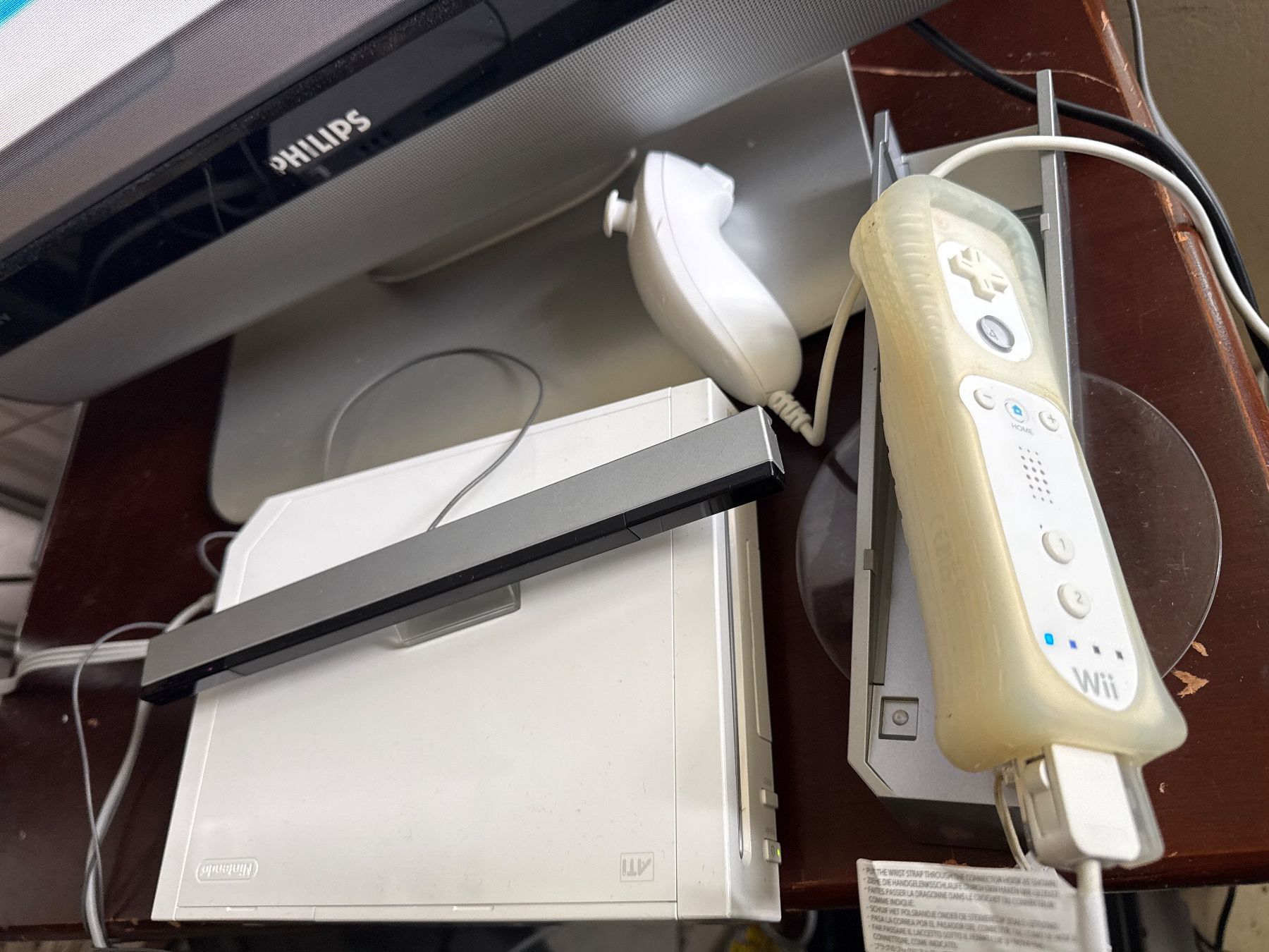 Nintendo Console: Console wii + jeux CD star wars 3 – Usato da St imier venduto da sav_bjf9 2