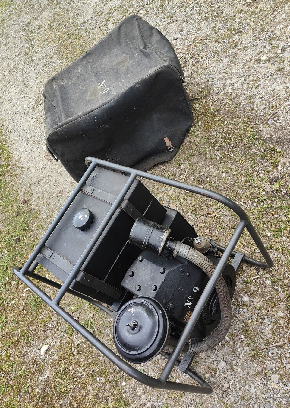 Generatori di corrente: Armee Stromgenerator / Notstromaggregat, WWII mit ABB Wandle – Usato da Bichelsee venduto da Sacoche1932 2