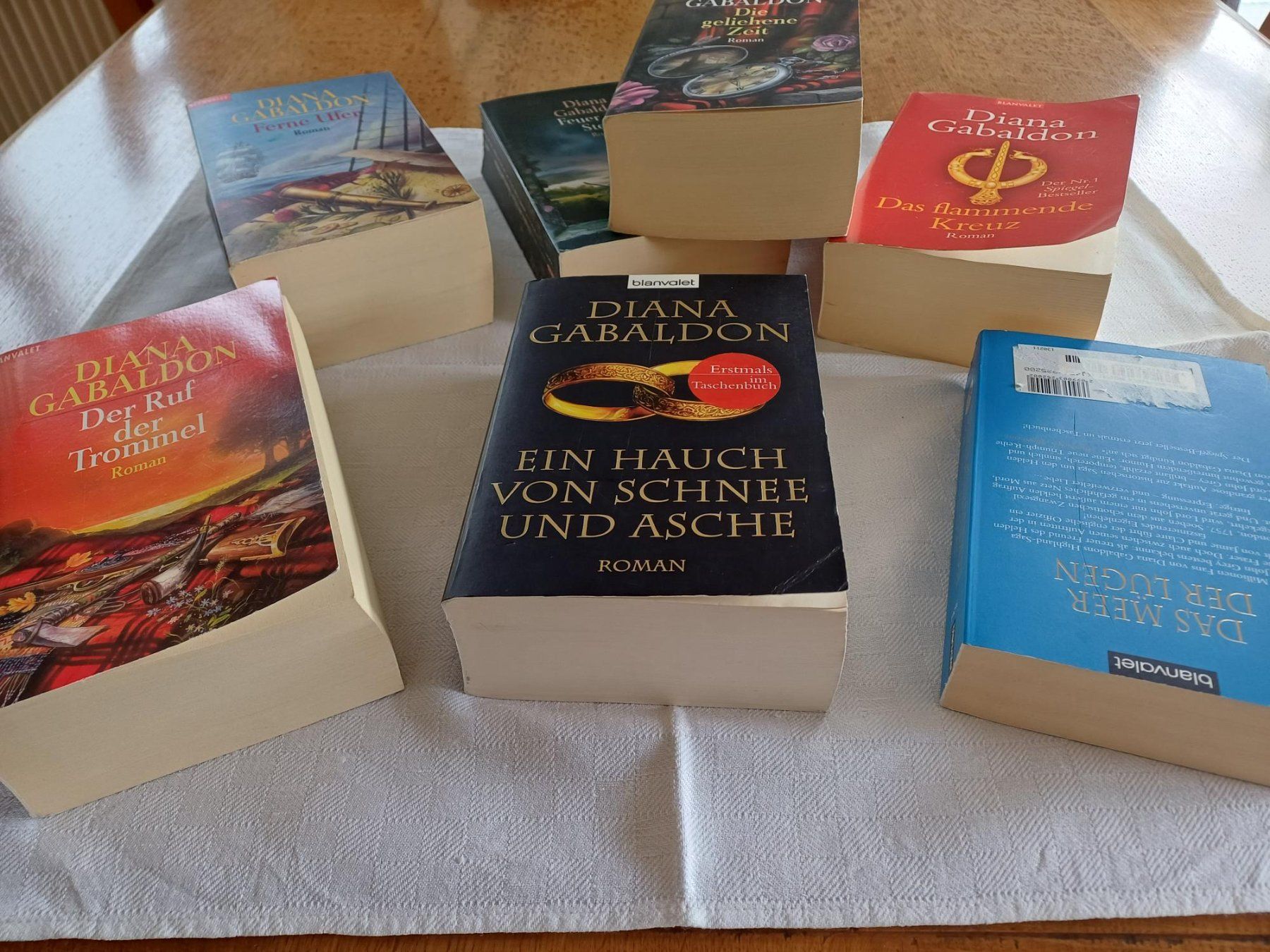 Libri: Diana Gabaldon Romane, 7 Stück – Usato da Sisikon venduto da slaronix 1