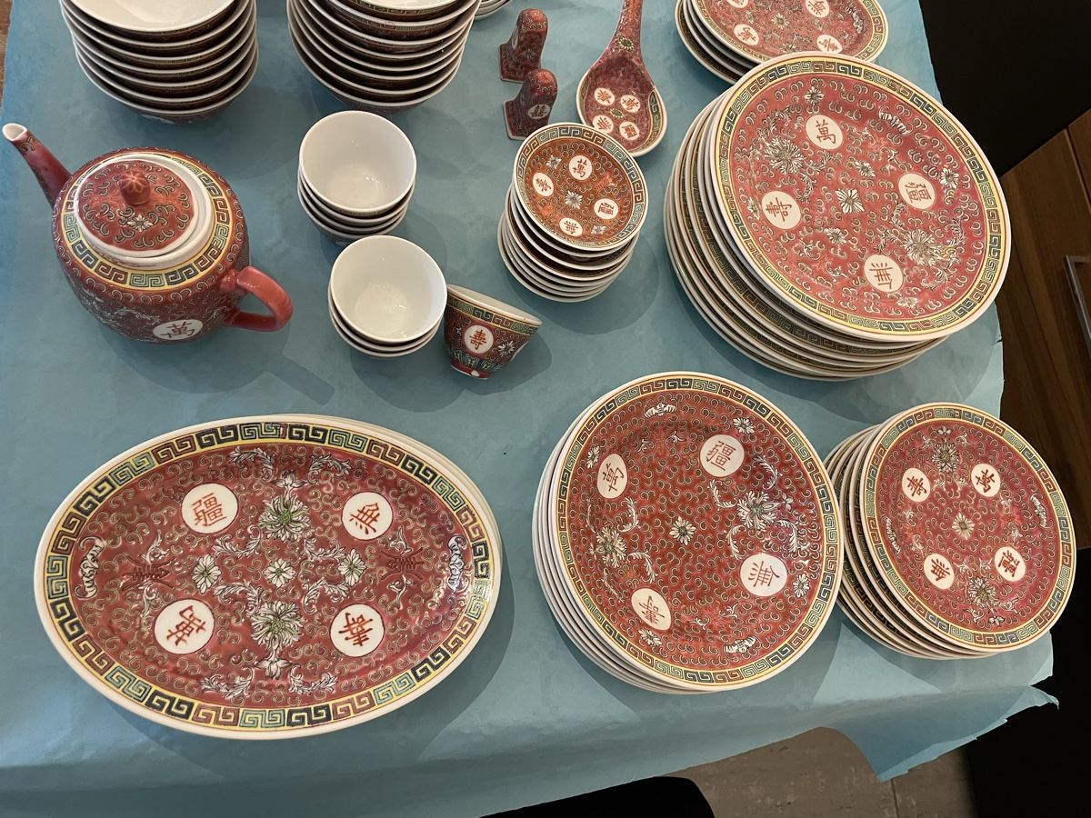 Set di piatti: Asiatisches Geschirrset ca 84-teilig – Usato da Domat-Ems venduto da Amanda78 1