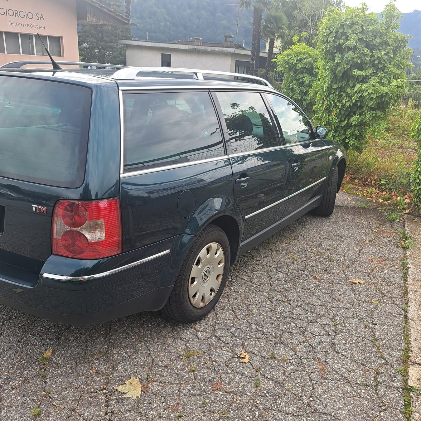 VW Automobili: Volkswagen Passat Variant – Usato da Riva San Vitale venduto da Stekri 2