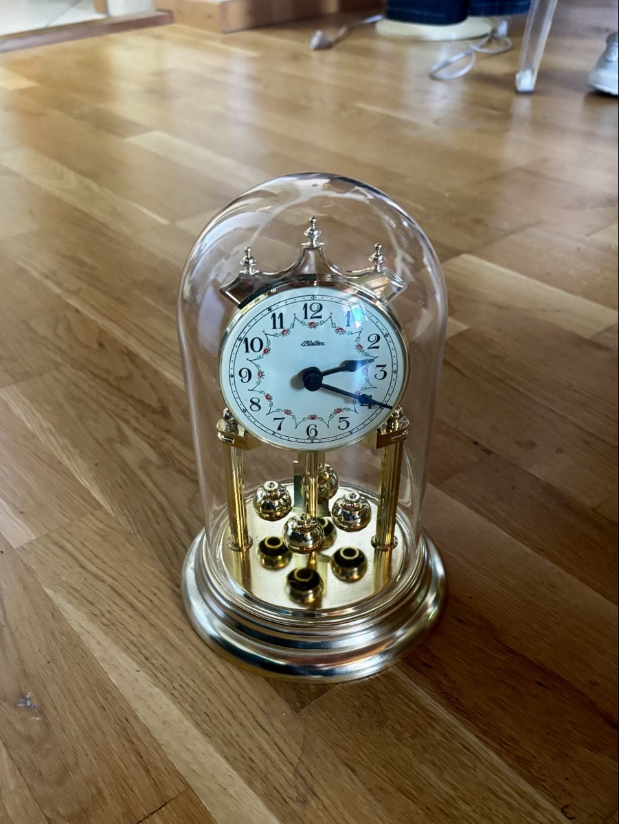 Orologi da terra & Orologi da parete: Pendule avec globe en verrre – Usato da Estavayer Le Lac venduto da sico1260 3