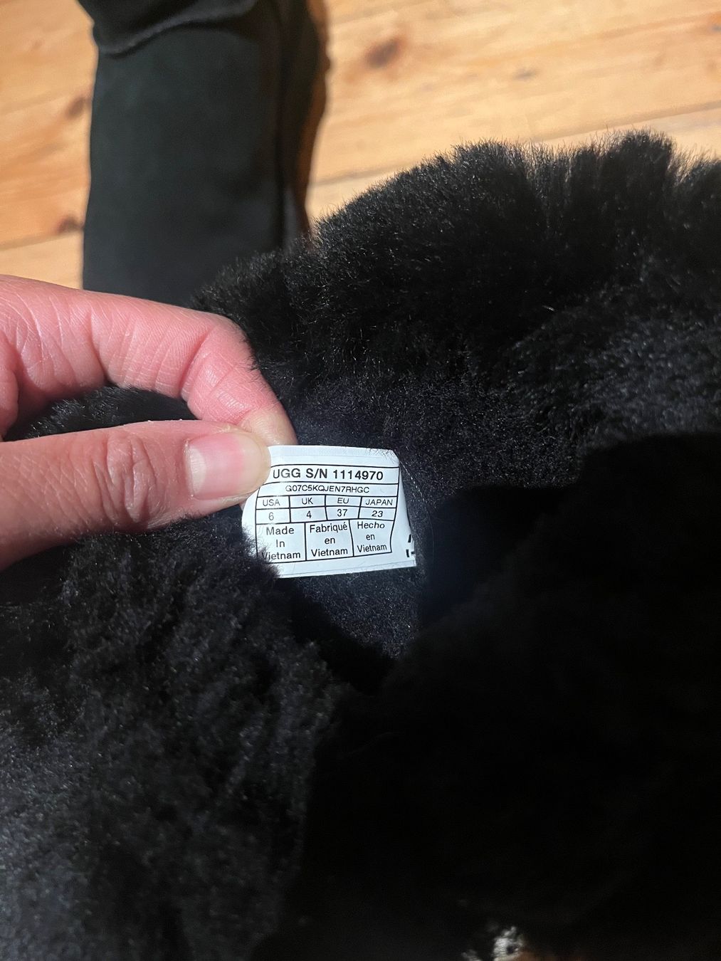 Ugg Scarpe da donna: Original UGG Boots, ungetragen – Nuovo e nell'imballaggio originale da Wil/ZH venduto da Mrsjennienguyen 4