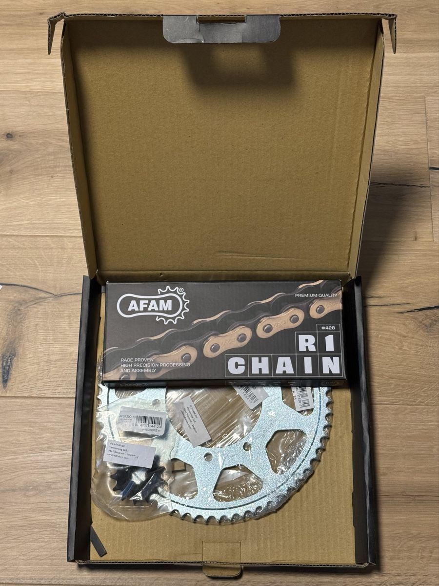 Tutti i ricambio per moto: Kettensatz mit Ritzel 13x62 – Nuovo e nell'imballaggio originale da Zuckenriet venduto da Levi.Zubi