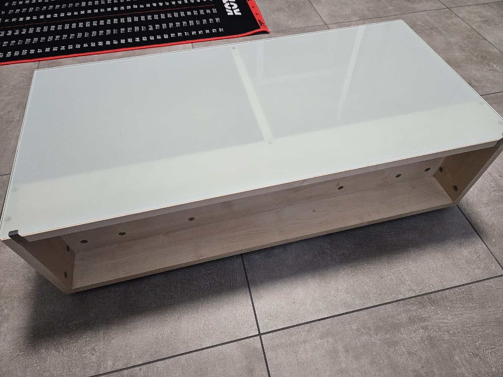 Mobili TV: TV Möbel Holz mit Glas Platte – Usato da Widnau venduto da Drapo 4