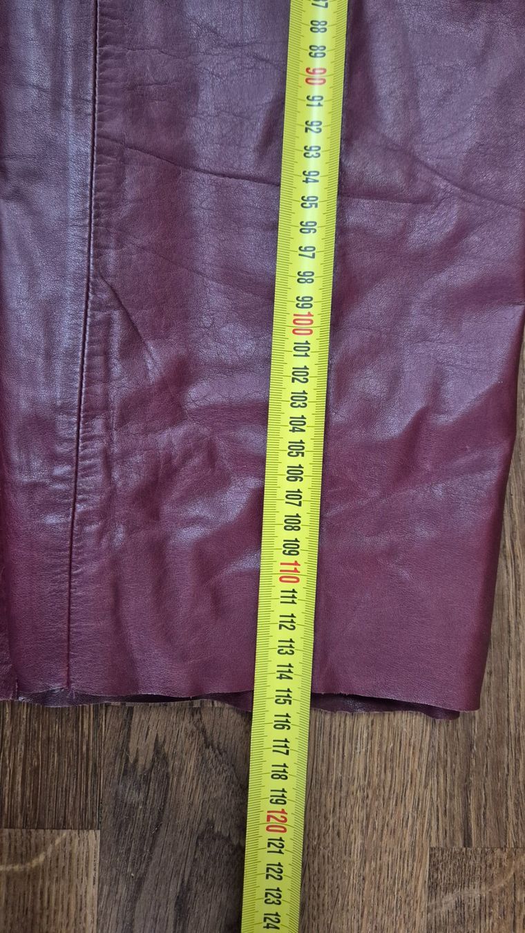 Pantaloni: Raspberry pink vintage leather pants size 38 – Usato da Zürich venduto da monadiederich 4