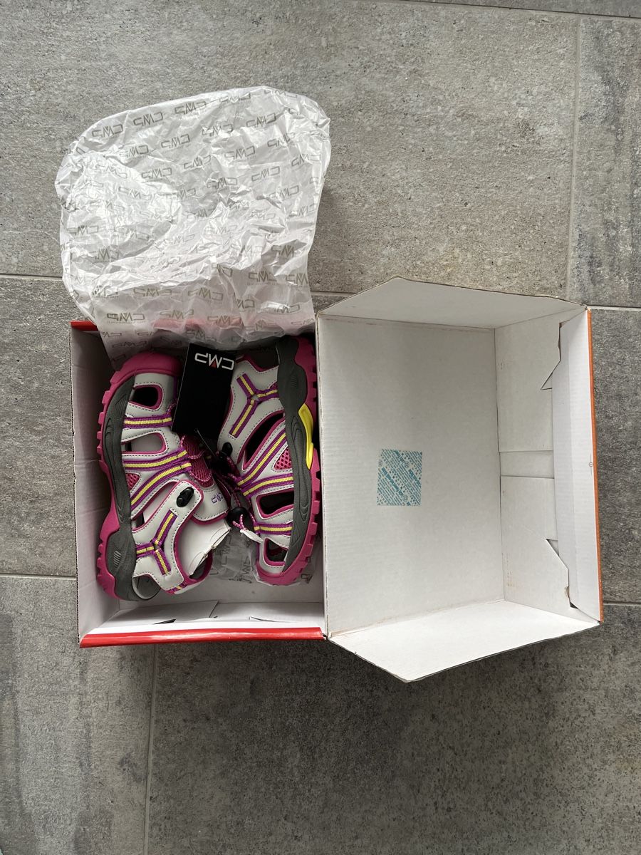 CMP Scarpe per ragazze: Sandale de randonnée Taille 35 – Nuovo e nell'imballaggio originale da Biel/Bienne venduto da David_2012 1