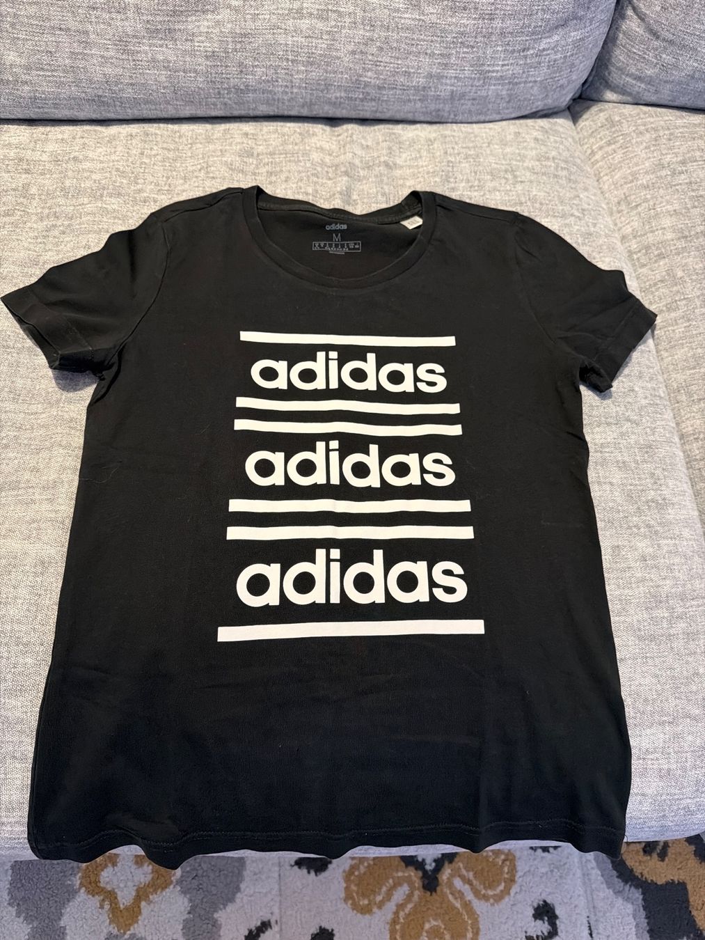 Adidas T-Shirts: 2 T-shirt Adidas – Gebraucht aus Grabs von DidiPop290 2