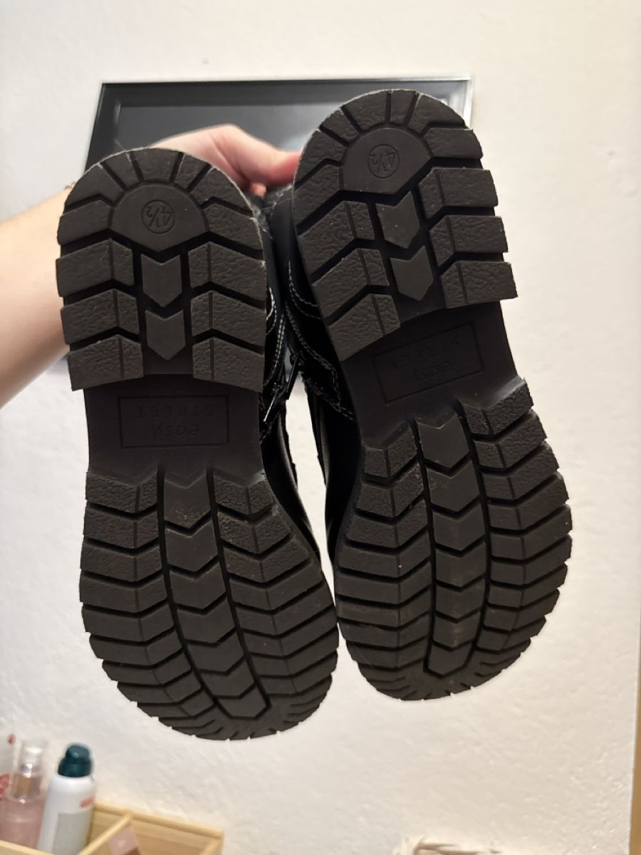 Damenschuhe: Winterstiefel Gr 37 – Gebraucht aus Laax GR von laga03 2