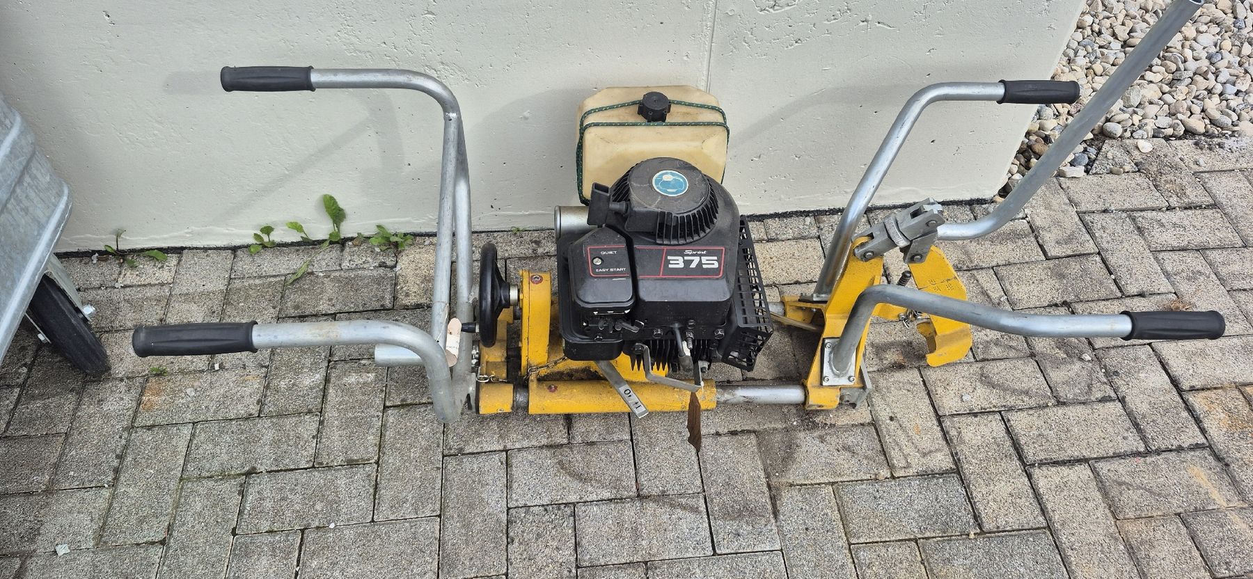 Tutte le macchine: Benzinbohrmaschime – Usato da Ettiswil venduto da hauruck01