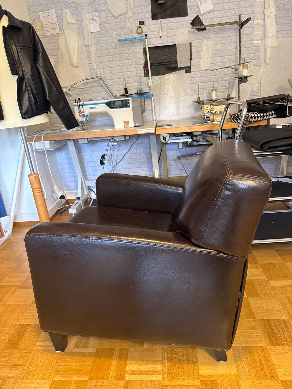 Sessel: Sessel dunkelbraun – Gebraucht aus Burgdorf von Kitsch34 1