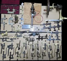 Lot d'outils d'horloger anciens