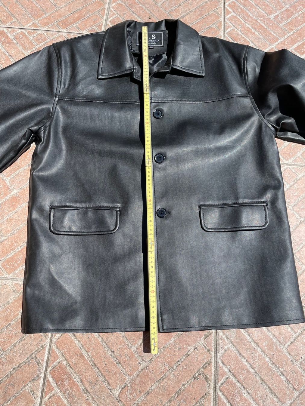 Giacche: VESTE EN CUIR NEUVE – Nuovo (secondo la descrizione) da La Croix (Lutry) venduto da Sporades 3