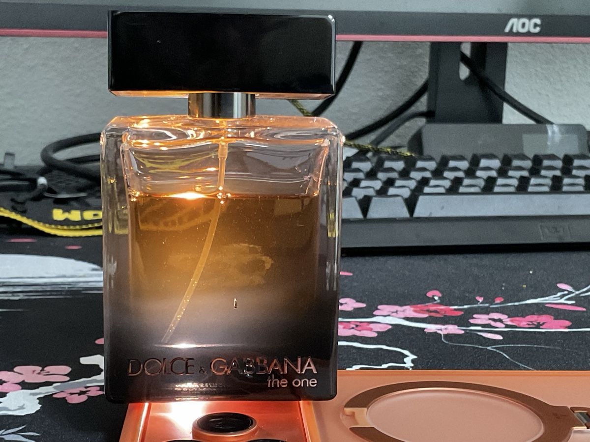 Dolce & Gabbana Profumi & Eau de Toilette: Dolce & Gabbana The One, 50ml, ca 80% voll – Usato da Zollikofen venduto da SeanMatti