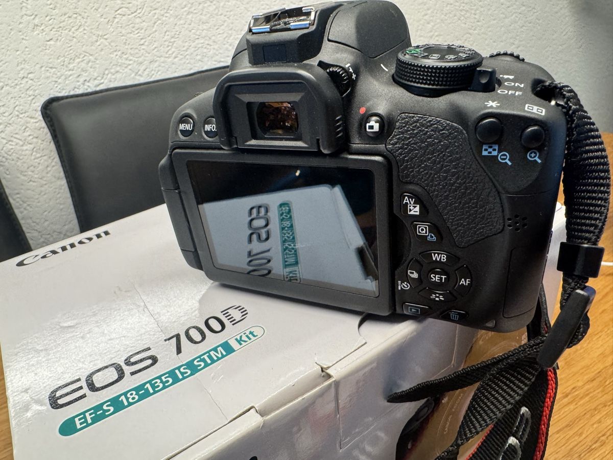Canon Kamera: Canon eos 700D Body  – Gebraucht aus Richterswil von Memo8282 2