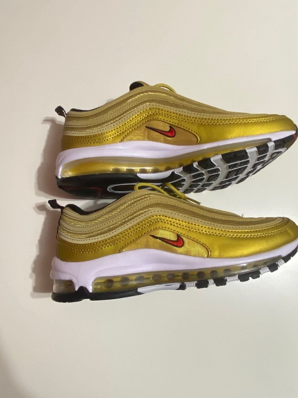 Nike Scarpe da uomo: Nike Air Max 97 Gold – Nuovo (secondo la descrizione) da Lupfig venduto da Pluribus