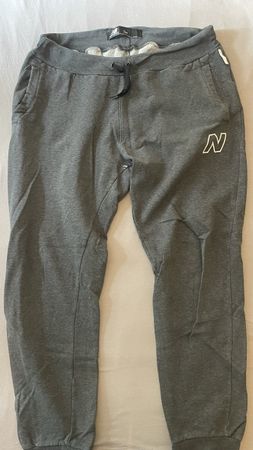 New Balance Jogginghose grau Gr. L, gebraucht