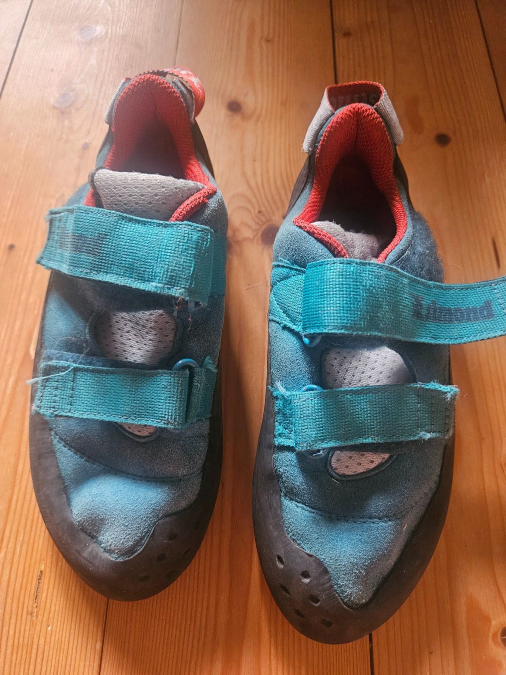 Decathlon Chaussures garçon: Simond Kinder Kletterfinken 36 – D'occasion à Rifferswil par fle_5nqr