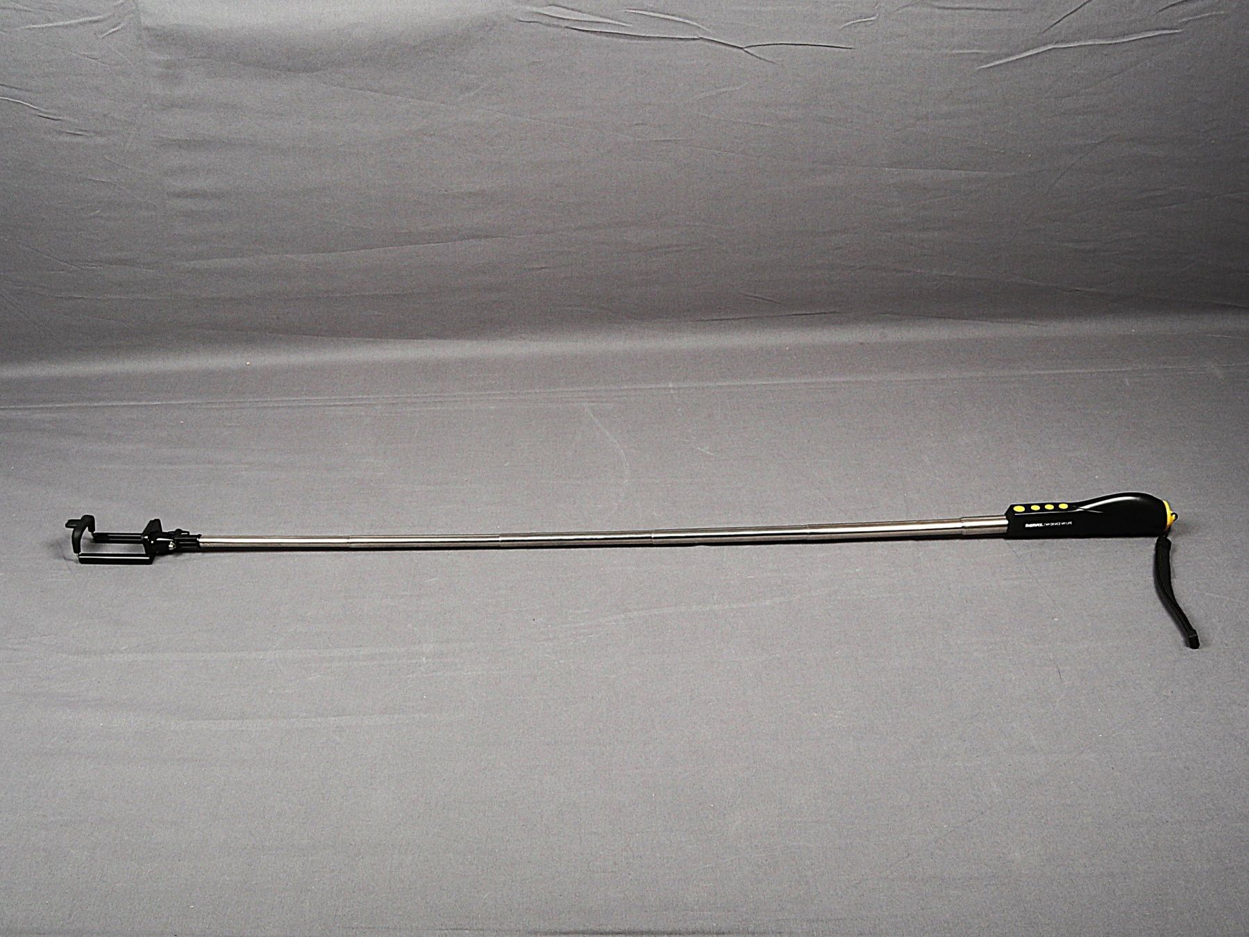 Halterungen: REMAX Selfie Stick Black – Gebraucht aus Steinen von Restwert_Steinen 3