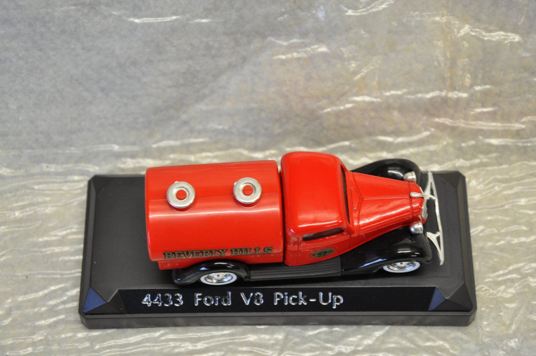 Coca-Cola Modellini d'auto: Ford Coca-Cola – Nuovo e nell'imballaggio originale da Ebnat-Kappel venduto da Aallerlei 2