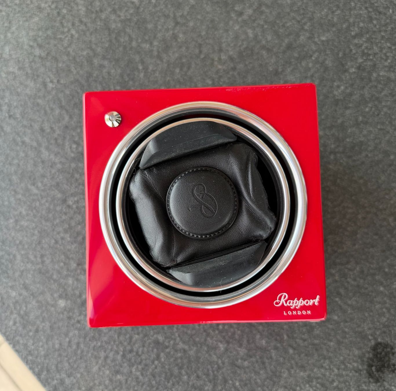 Uhren: RAPPORT CUBE Uhrenbeweger Rot ***TOP*** – Gebraucht aus Hombrechtikon von Viper71