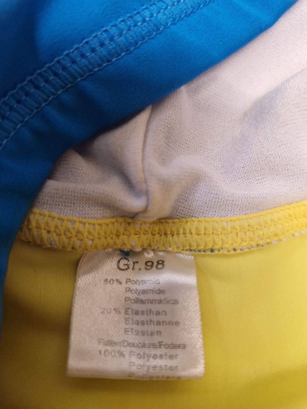 Migros Badehosen: UV Schutz Badetshirt mit Kaputze gr 98 – Gebraucht aus Basel von Luckyvrena 1