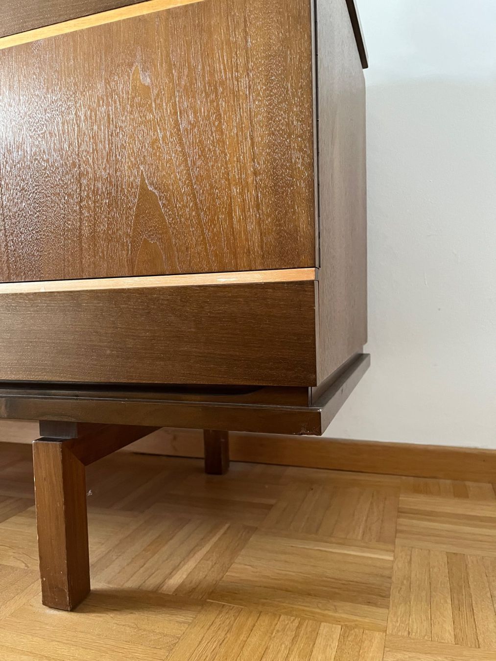 Kommoden: Swiss sideboard – Gebraucht aus Lugano von dan_5hf7 3