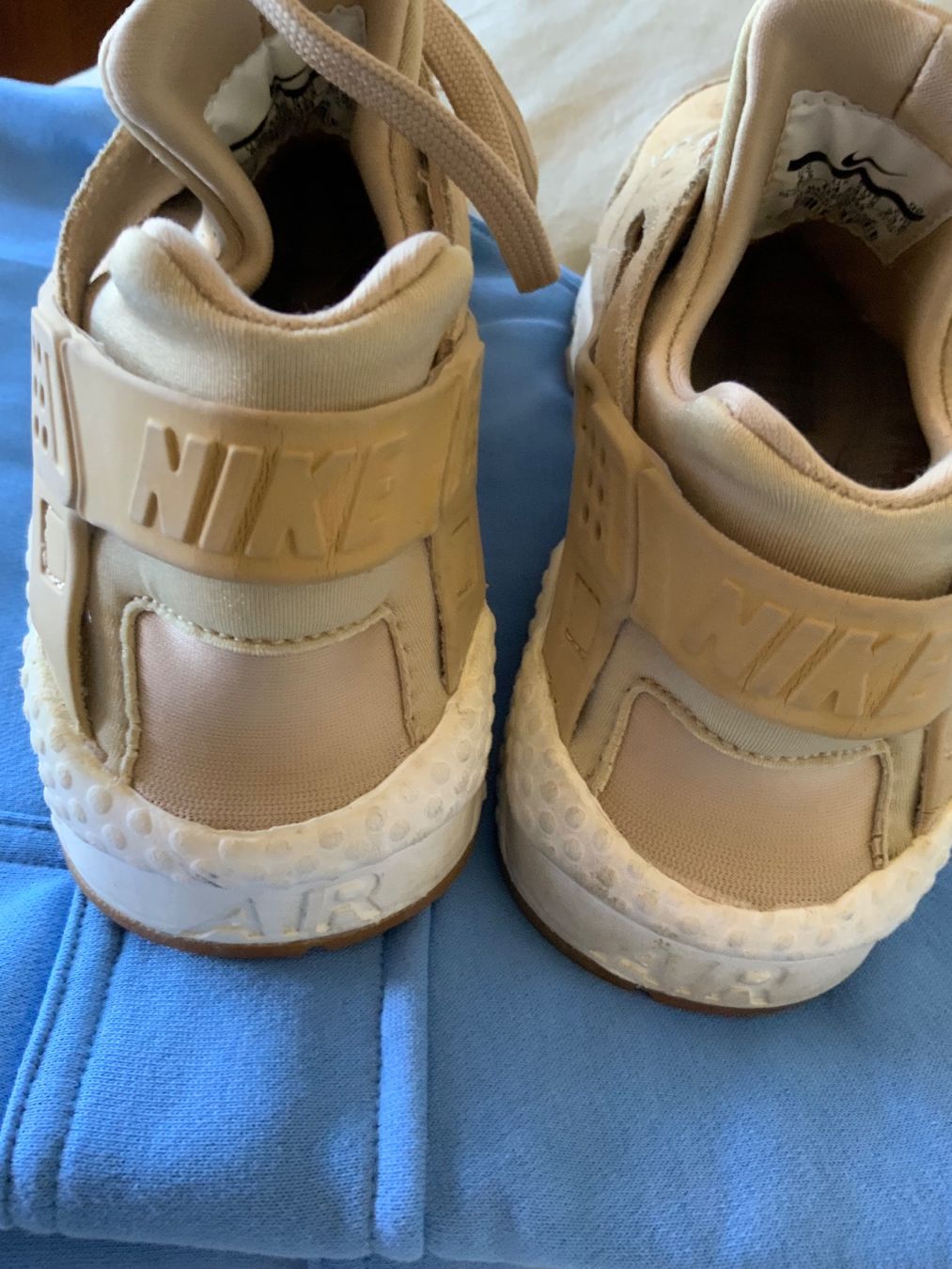 Nike Damenschuhe: Nike Air Huarache Beige – Gebraucht aus Montagnola von roc_6htd 4
