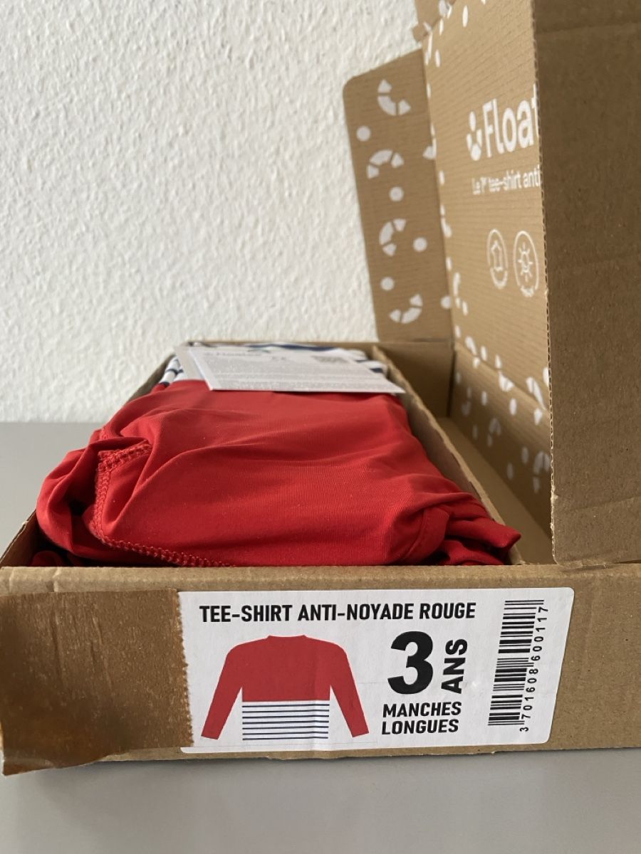 T-shirt: Floatee - Neu - Grösse: 3 Jahre – Nuovo e nell'imballaggio originale da Zürich venduto da dianne 2