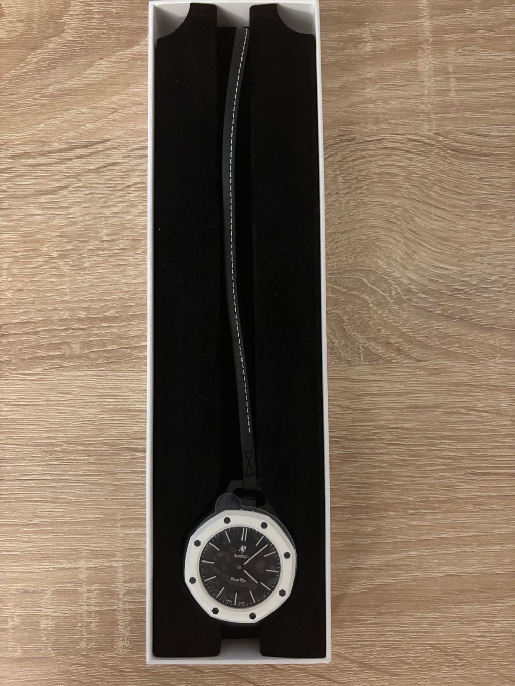 Swatch Orologi: Royal Pop Audemars Piguet X Swatch – Nuovo e nell'imballaggio originale da Zürich venduto da y8275m 3
