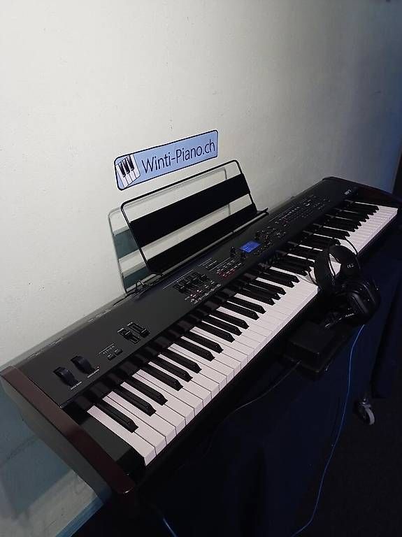 Kawai Strumenti musicali: Kawai MP-7 mit Rollkoffer, Pedal, Kopfhörer – Usato da Winterthur venduto da Winti-Piano 1