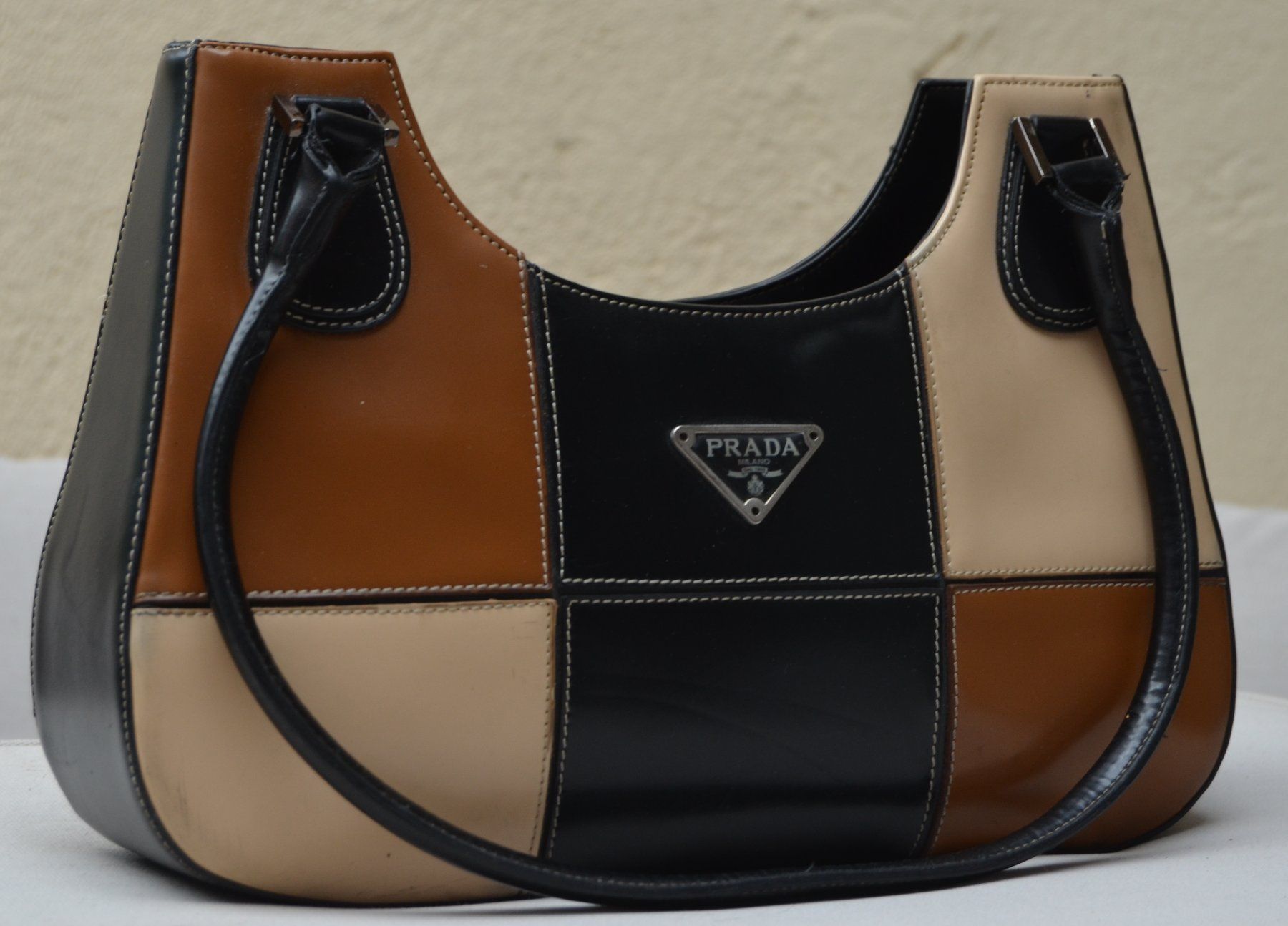 Prada Taschen für Damen: Prada Tasche / sac – Gebraucht aus Collonges von arashee 3
