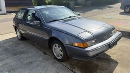Volvo 480 Turbo dunkelblau mit 8 Originalfelgen