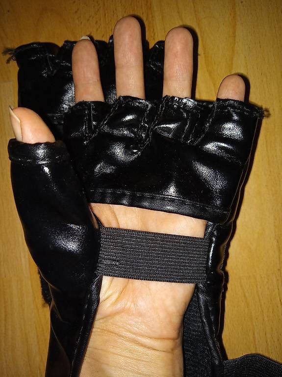 Gants & mitaines : Boxhandschuhe – D'occasion à Jona par i28_xjr6 2