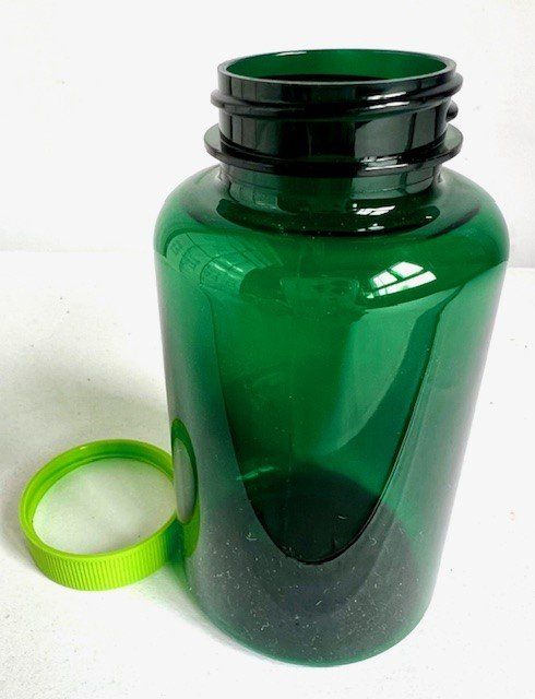 Altro in Stoviglie & Bicchieri: Flasche, Dose rund 200 ML, Set à 100 Stück – Usato da Riedtwil venduto da wiederverwendung 1