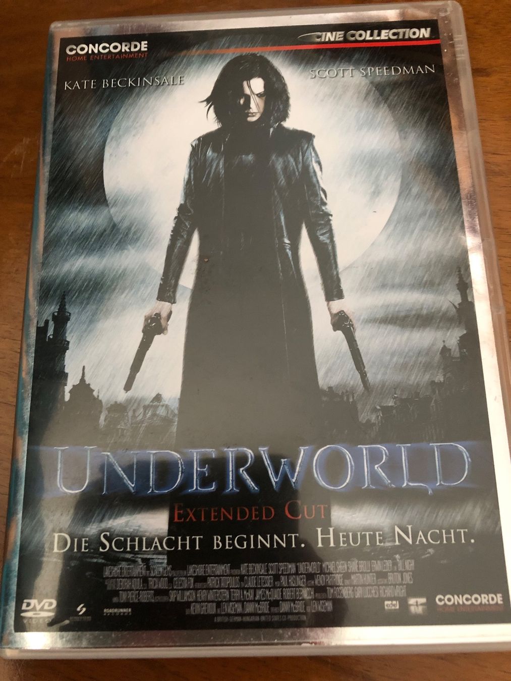 Tutti i DVDs: DVD: Underworld, Die Schlacht beginnt – Usato da Hittnau venduto da JD-OE