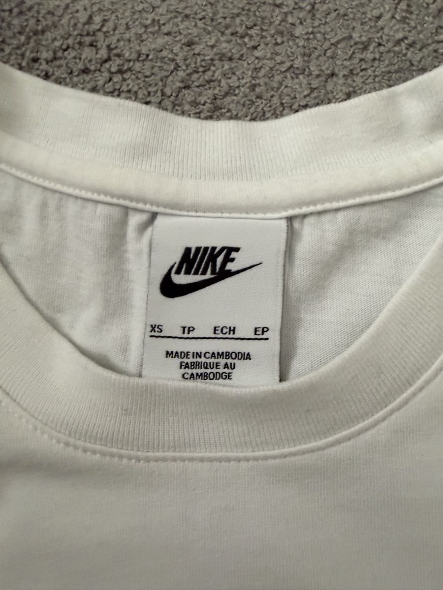 Nike T-shirt: Nike Shirt neu! – Nuovo (secondo la descrizione) da Zürich venduto da pab_7gfs 4
