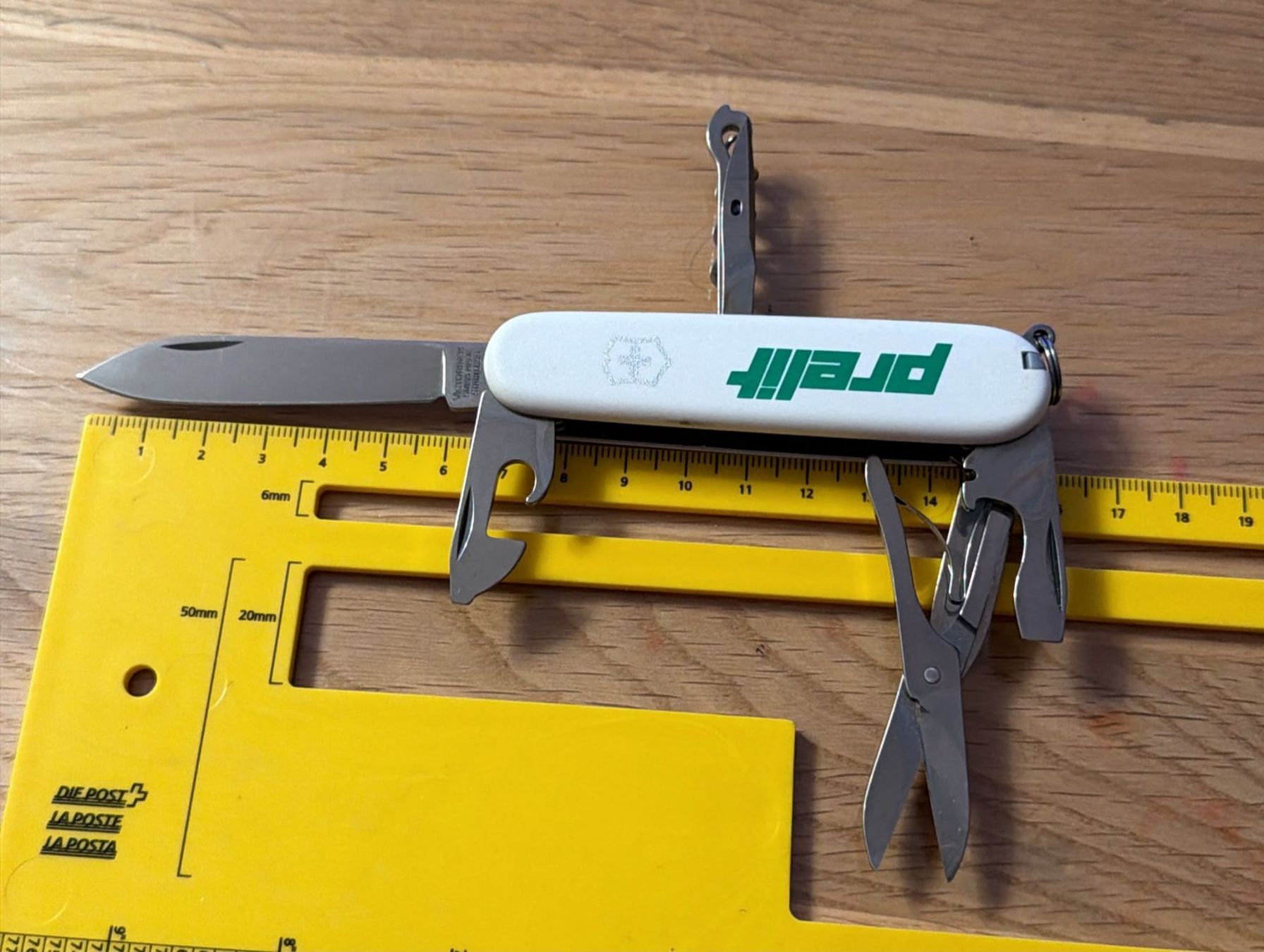 Victorinox Taschenmesser: VICTORINOX SACKMESSER PRELIT – Gebraucht aus Zürich von Frei-Occasionen 9