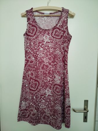 Sommerkleid in bordeaux-weiss, Grösse M