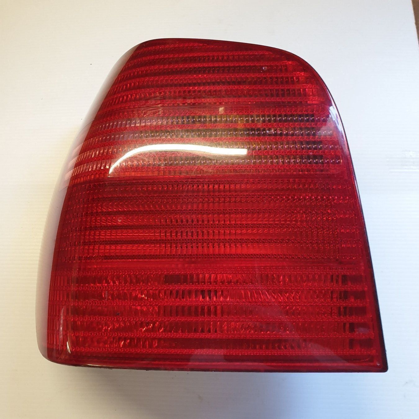 Volkswagen Tutti pezzi di ricambio auto: Feu ARG - VW Polo 6N2 – Usato da Porrentruy venduto da Lionel86