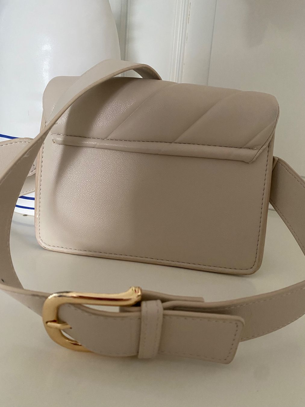 Mango Borse da donna: Umhängetasche neuwertig – Nuovo (secondo la descrizione) da Zürich venduto da ana_7wny 2