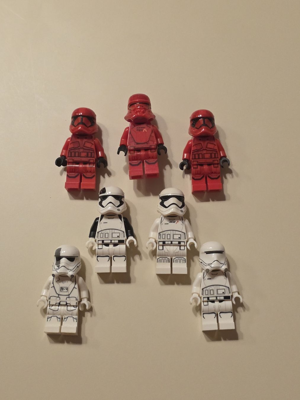 Lego Statuette: Lego Star Wars Figuren 7Stk – Usato da Langrickenbach venduto da Saritiger