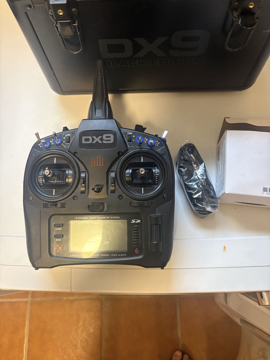 Spektrum Telecomando: SPEKTRUM DX9 BLACK EDITION DSMX 9CH – Usato da Mézières FR venduto da Paulwalke3 1