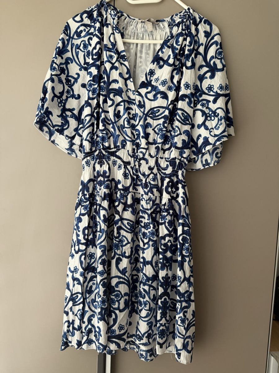 H&M Robes: H&M Kleid Grösse M – D'occasion à Baar par Fashionlover97