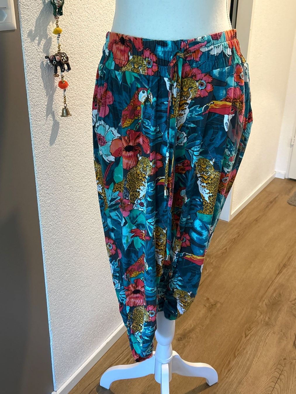 Hosen: 3/4 Sommerhose mit Muster von bpc Gr. 40/42 – Gebraucht aus Brunnen von Nala2929 3