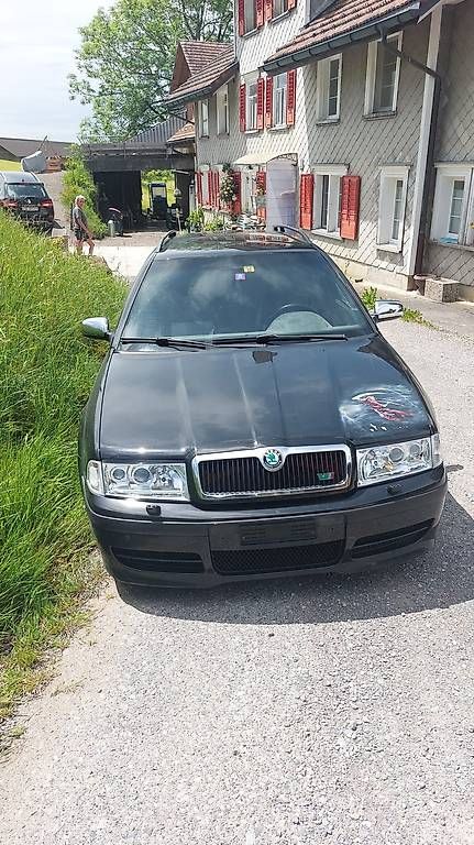 Autos: Skoda Octavia Combi – D'occasion à St.gallen par vali123456789 3
