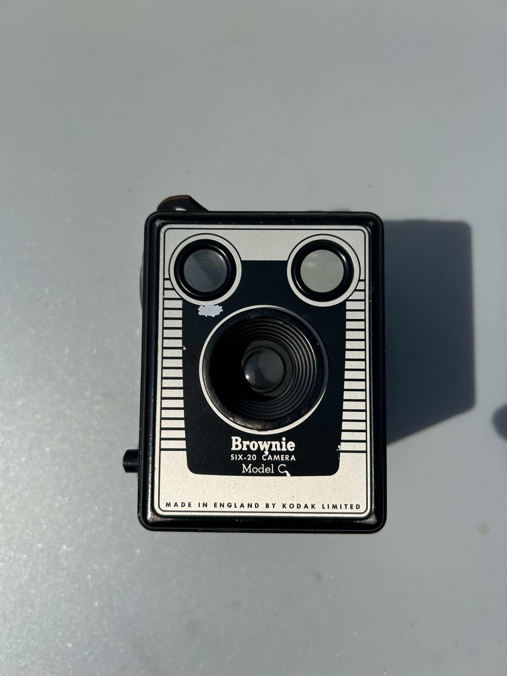 Kodak Fotocamera: Kodak Brownie SIX-20 Model C Kamera – Usato da Zürich venduto da Cjjgj